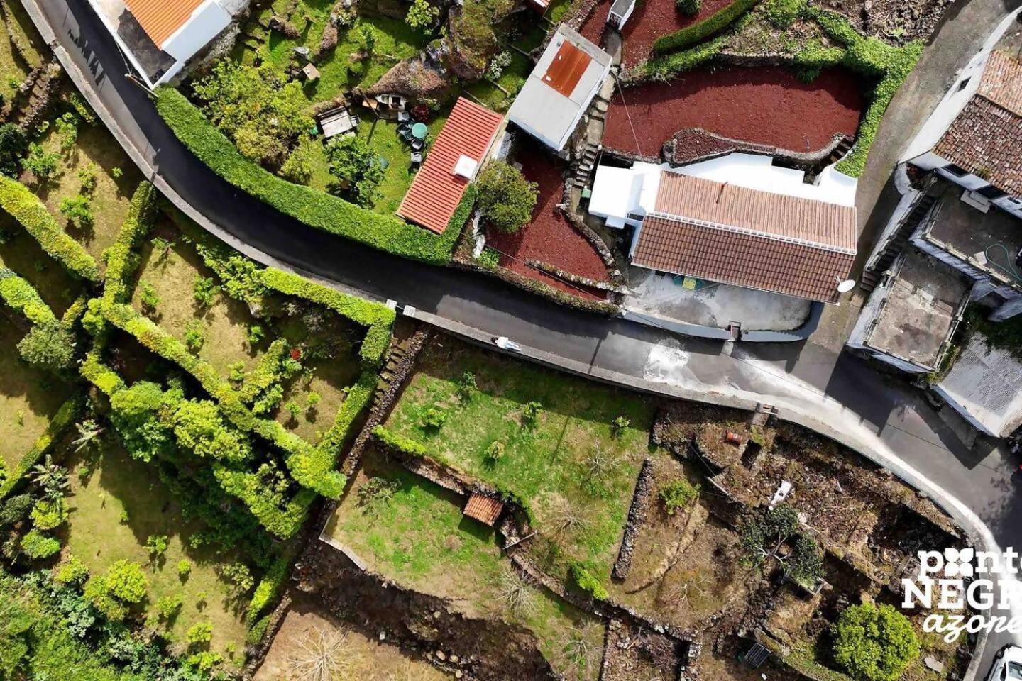 Charming Country House By Ponta Negra Azores Altares Bagian luar foto